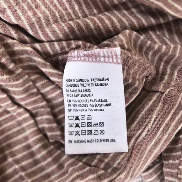 American Eagle Soft and Sexy Long Sleeve Tee - Picture 6 of 11